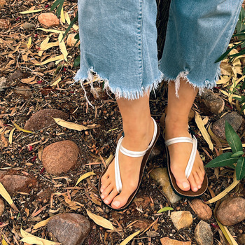 Earth Runners Lifestyle Grounding Sandals (White)