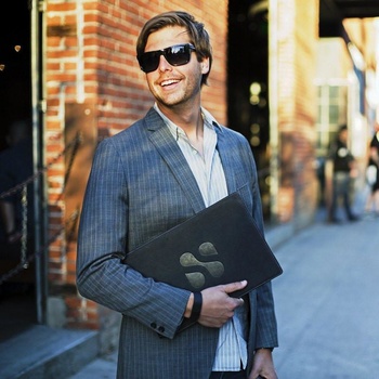 SafeSleeve Laptop Black Case