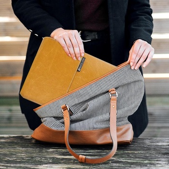 SafeSleeve Laptop Tan Case